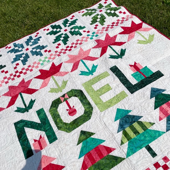 Noel Christmas quilt batiks new handmade - Picture 2 of 5